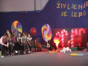 Dobrodelni muzikal Življenje je lepo 3